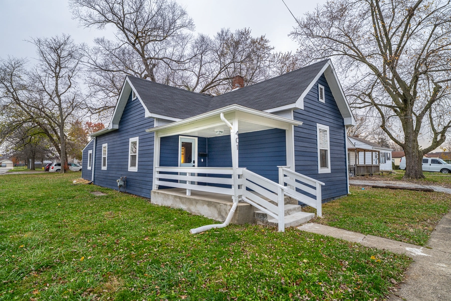 401 Hamilton